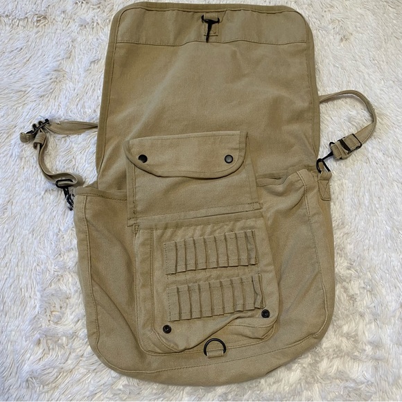 Strand paratrooper style bag, stylish sturdy for whatever adventure you take - Picture 3 of 5